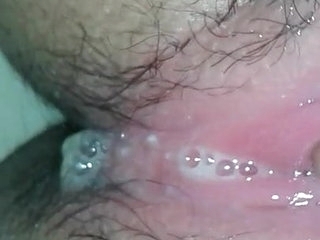 Desi girlfriend cumming and wet pussy